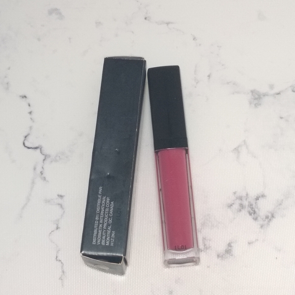 V Kosmetik Liquid Velvet Lipstick Bubbly 0.21 oz New In Box - Picture 2 of 4